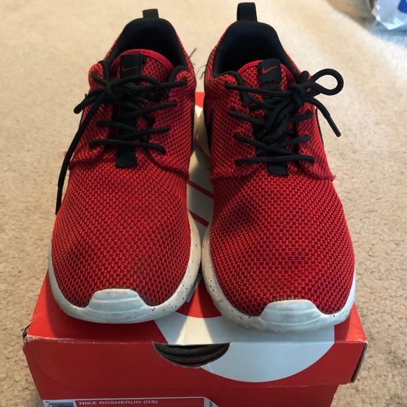 Nike RosheRun - Picture 2 of 3